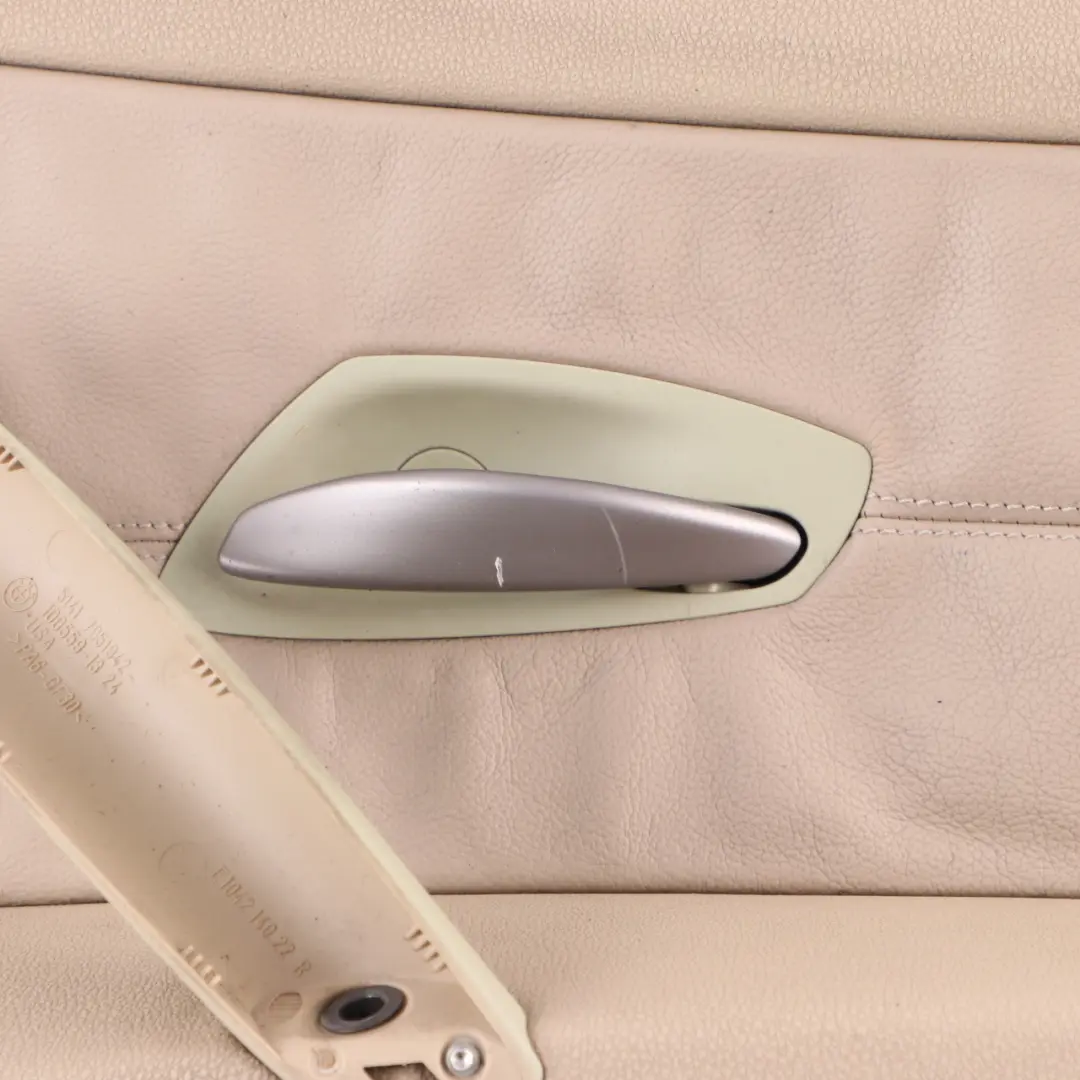 Scheda Porta Anteriore Destra Fodera Pelle Oregon Beige Pannello per BMW Z4 E85 E86 con numero di parte 7055950 BMW Z4 E85 E86 Scheda Porta Anteriore Destra Fodera Pelle Oregon Beige Pannello - SKU 7055950-1 - Numero di parte 7055950