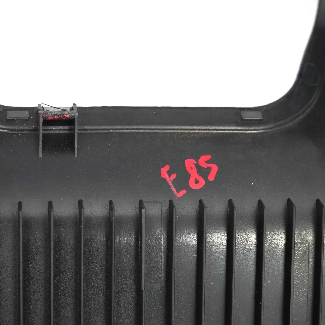 Toit souple pliable Pare-brise Cadre Couverture Panneau d'habillage pour BMW Z4 E85 à propos du numéro de pièce 7056282 BMW Z4 E85 Toit souple pliable Pare-brise Cadre Couverture Panneau d'habillage - SKU 7056282-1 - Numéro de pièce 7056282