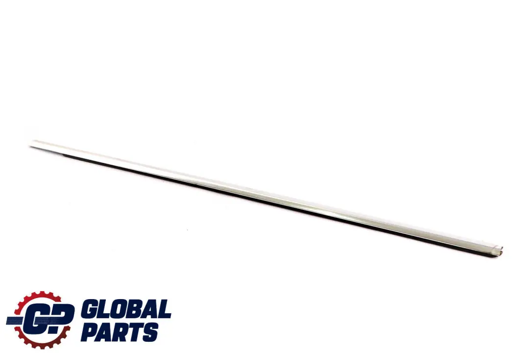 Tapa Canal Puerta Delantera Izquierda Cromo para BMW E60 E61 LCI con número de pieza 7057435 BMW E60 E61 LCI Tapa Canal Puerta Delantera Izquierda Cromo - SKU 7057435 - Número de pieza 7057435