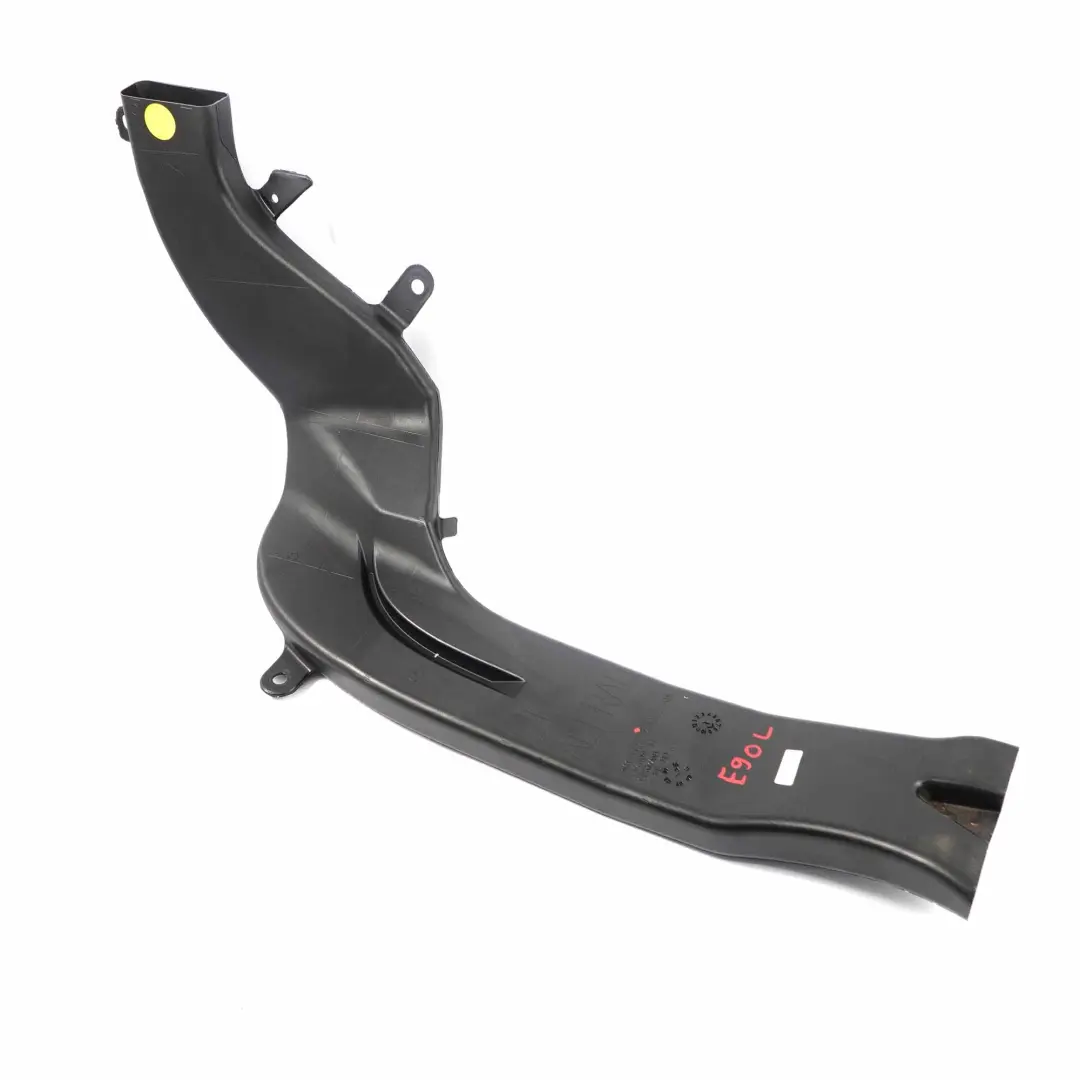 Conduit d'air de chauffage gauche pour BMW E81 E82 E87 E88 E90 E91 E92 à propos du numéro de pièce 7058143 BMW E81 E82 E87 E88 E90 E91 E92 Conduit d'air de chauffage gauche - SKU 7058143 - Numéro de pièce 7058143