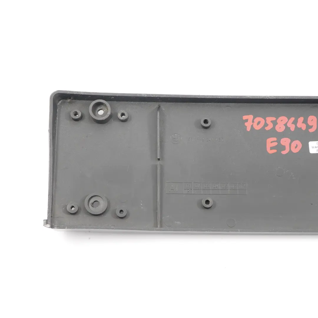 Base Targa Paraurti Anteriore Nero Zaffiro 475 8041180 per BMW E90 E91 con numero di parte 7058449 BMW E90 E91 Base Targa Paraurti Anteriore Nero Zaffiro 475 8041180 - SKU 7058449-BS - Numero di parte 7058449