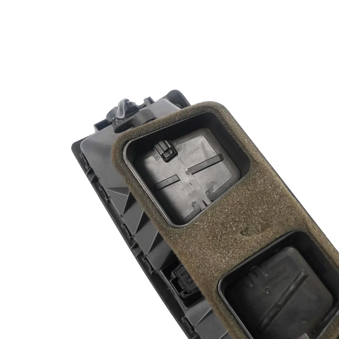 Griglia Aria Fresca Bocchetta Centrale per BMW E81 E82 E87 E88 con numero di parte 7059189 BMW E81 E82 E87 E88 Griglia Aria Fresca Bocchetta Centrale - SKU 7059189 - Numero di parte 7059189