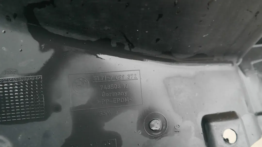 BMW E81 E87 Osłona Koła Nadkole Prawe Prawy Przód - SKU 7059376-1 - Numer Części 7059376