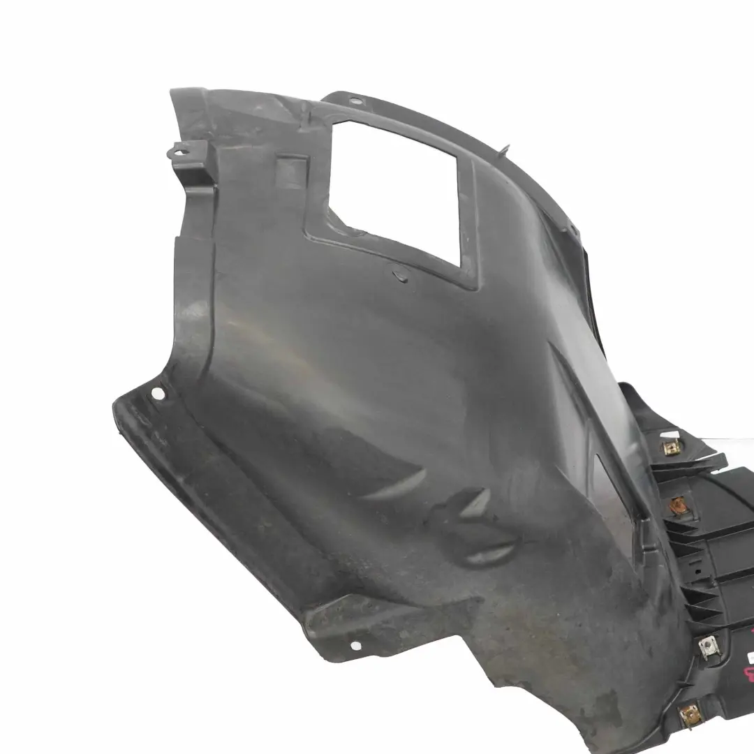 Couvrir Timonerie Avant en Bas a Gauche pour BMW E90 E91 à propos du numéro de pièce 7059379 BMW E90 E91 Couvrir Timonerie Avant en Bas a Gauche - SKU 7059379-3 - Numéro de pièce 7059379