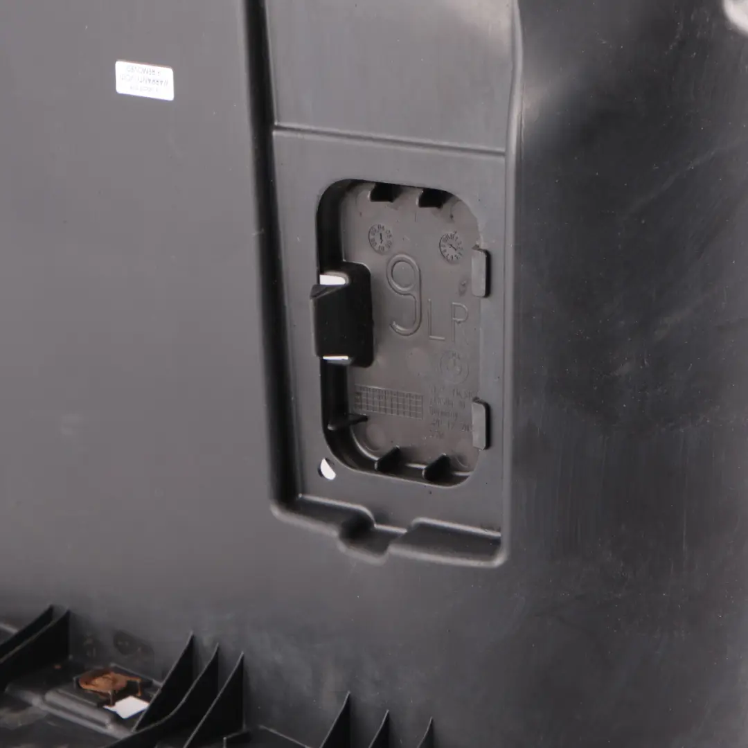 BMW E90 E91 Parte Inferior Delantera Derecha Tapa del Paso De Rueda - SKU 7059380-1 - Número de pieza 7059380