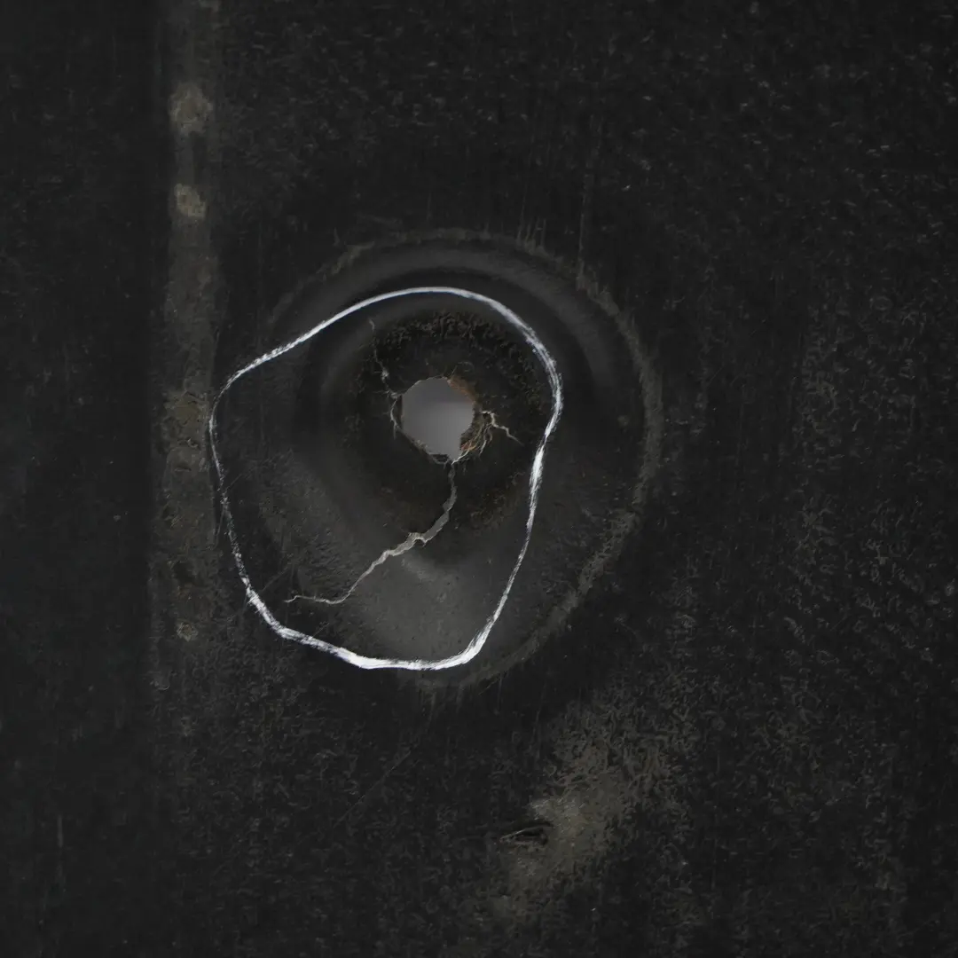 Unterbodenverkleidung Seitlich Rechts für BMW 1 er E81 E82 E87 mit Teilenummer 7059390 BMW 1 er E81 E82 E87 Unterbodenverkleidung Seitlich Rechts - SKU 7059390-5 - Teilenummer 7059390