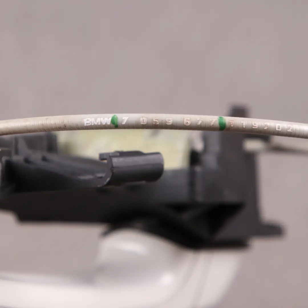 Grab Handle BMW E81 E87 Complete Front Left Door N/S Alpinweiss White 300 to with Part number 7059677 Grab Handle BMW E81 E87 Complete Front Left Door N/S Alpinweiss White 300 - SKU 7059677-AW - Part number 7059677