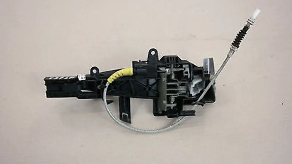 BMW 1 Series E81 E82 E87 LCI Complete left front door grab handle black matt N/S - SKU 7059677-BM - Part number 51217207529 51217059677