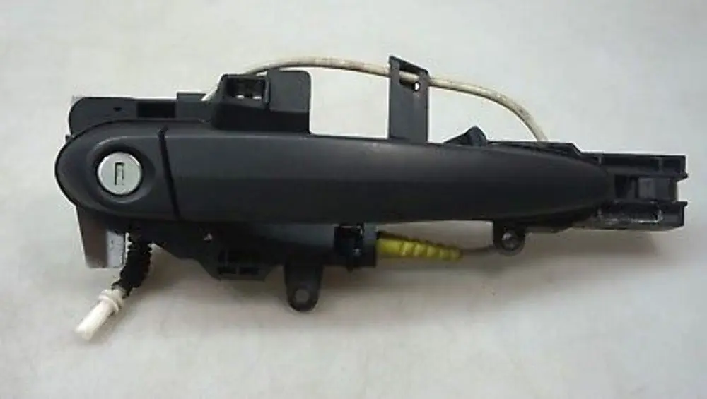 BMW 1 Series E81 E82 E87 E87 LCI E88 Complete Front Right Grab Handle O/S Primed - SKU 7059677-PRIM1 - Part number 7059677