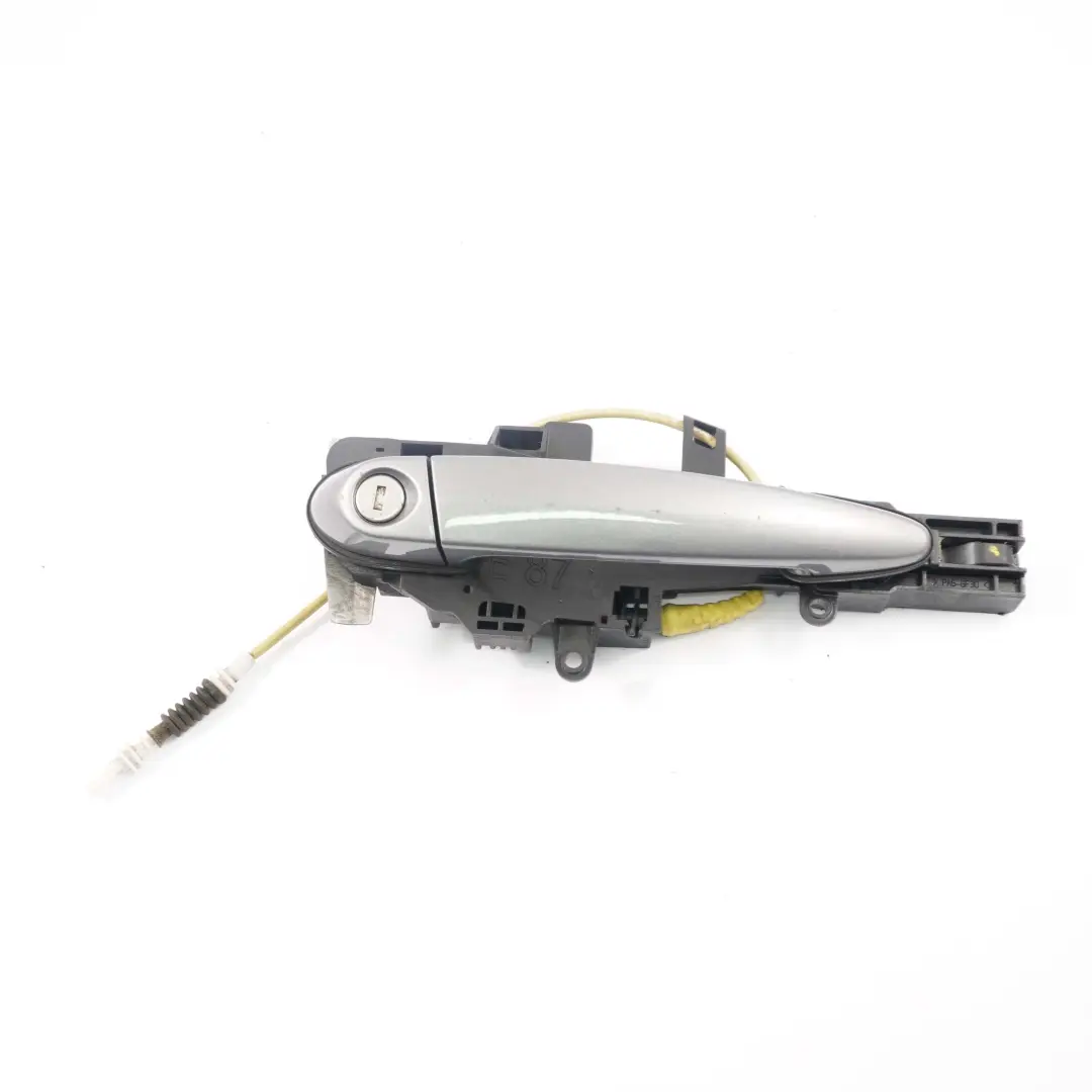 Complete Front Right Grab Handle O/S Spacegrau Metallic to BMW 1 Series E81 E87 with Part number 7059677 BMW 1 Series E81 E87 Complete Front Right Grab Handle O/S Spacegrau Metallic - SKU 7059677-SCG - Part number 7059677