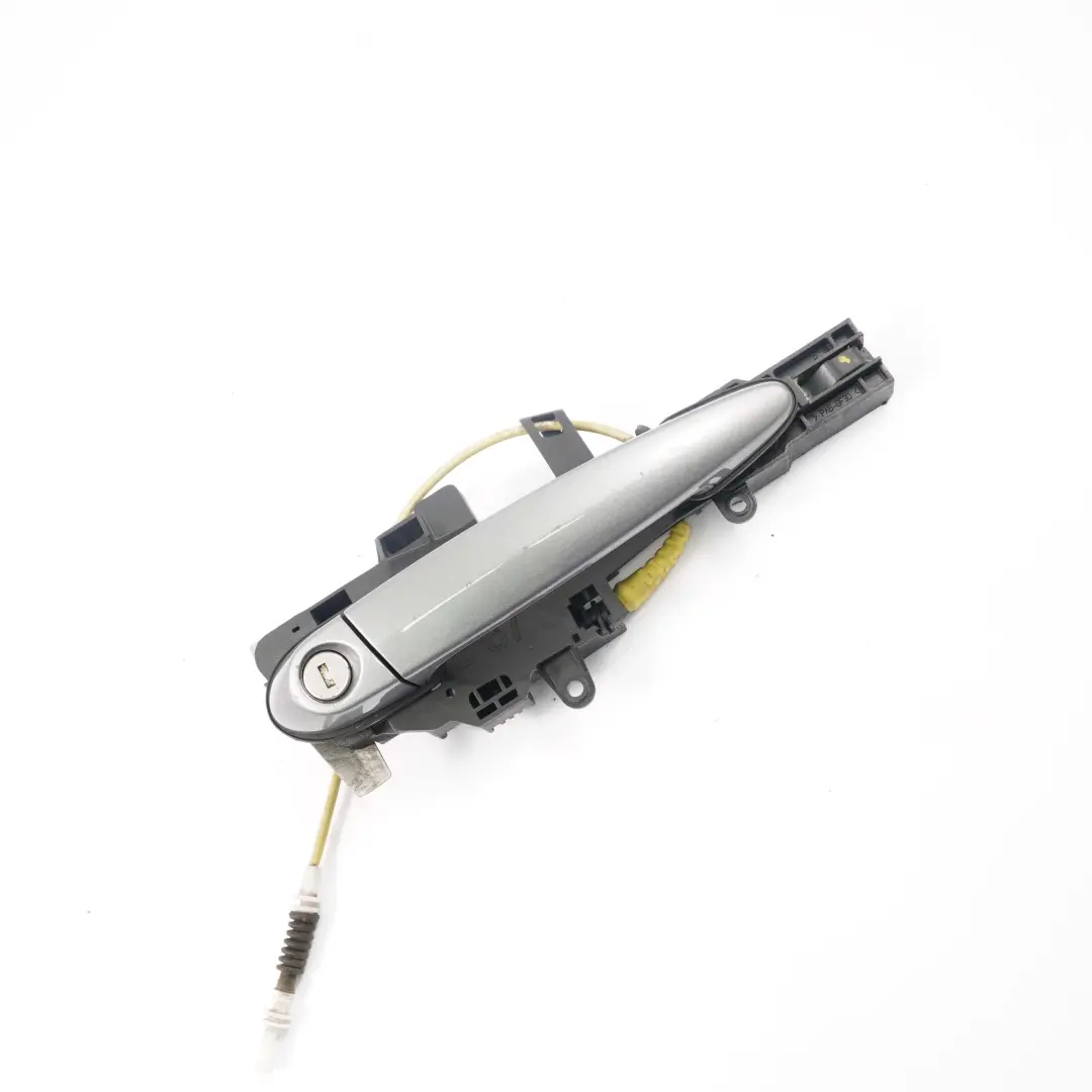 Complete Front Right Grab Handle O/S Spacegrau Metallic to BMW 1 Series E81 E87 with Part number 7059677 BMW 1 Series E81 E87 Complete Front Right Grab Handle O/S Spacegrau Metallic - SKU 7059677-SCG - Part number 7059677