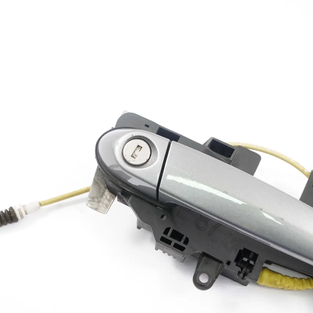 Complete Front Right Grab Handle O/S Spacegrau Metallic to BMW 1 Series E81 E87 with Part number 7059677 BMW 1 Series E81 E87 Complete Front Right Grab Handle O/S Spacegrau Metallic - SKU 7059677-SCG - Part number 7059677