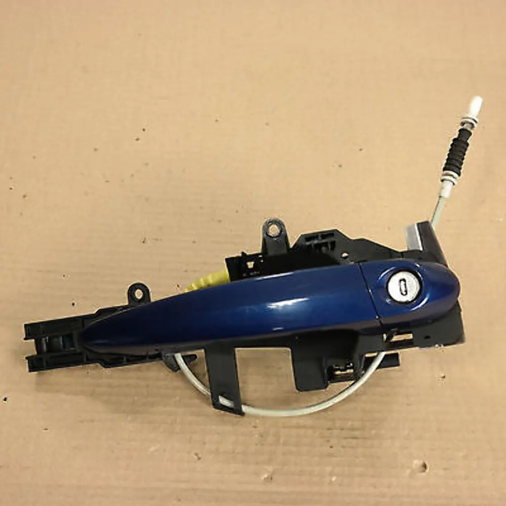 complete grab handle right door front O/S Sydney Blue to BMW 1 SERIES E81 E82 E87 with Part number 7059677 BMW 1 SERIES E81 E82 E87 complete grab handle right door front O/S Sydney Blue - SKU 7059677-SYD2 - Part number 7059677