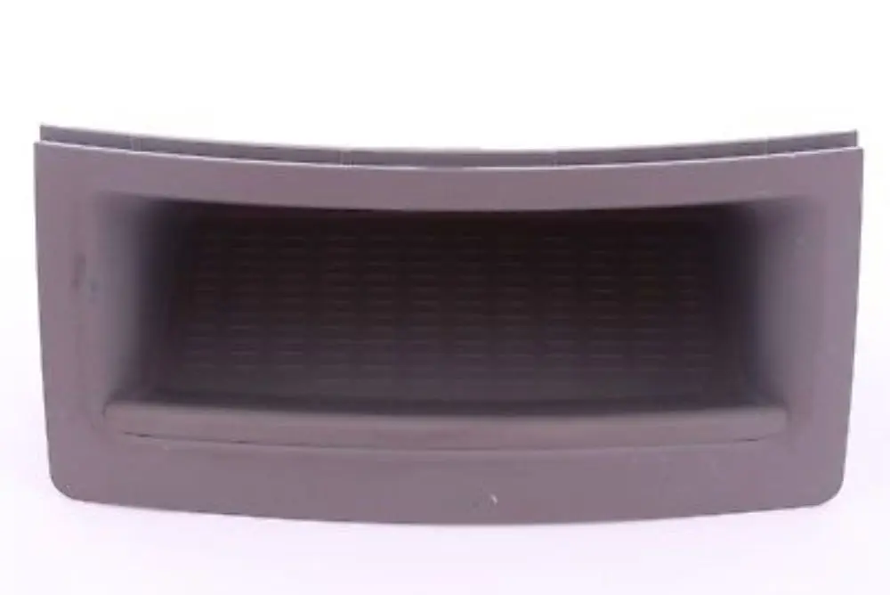 Schowek konsoli środkowej szary do BMW E60 E61 o numerze 7066359 BMW E60 E61 Schowek konsoli środkowej szary - SKU 7059955 - Numer Części 7066359