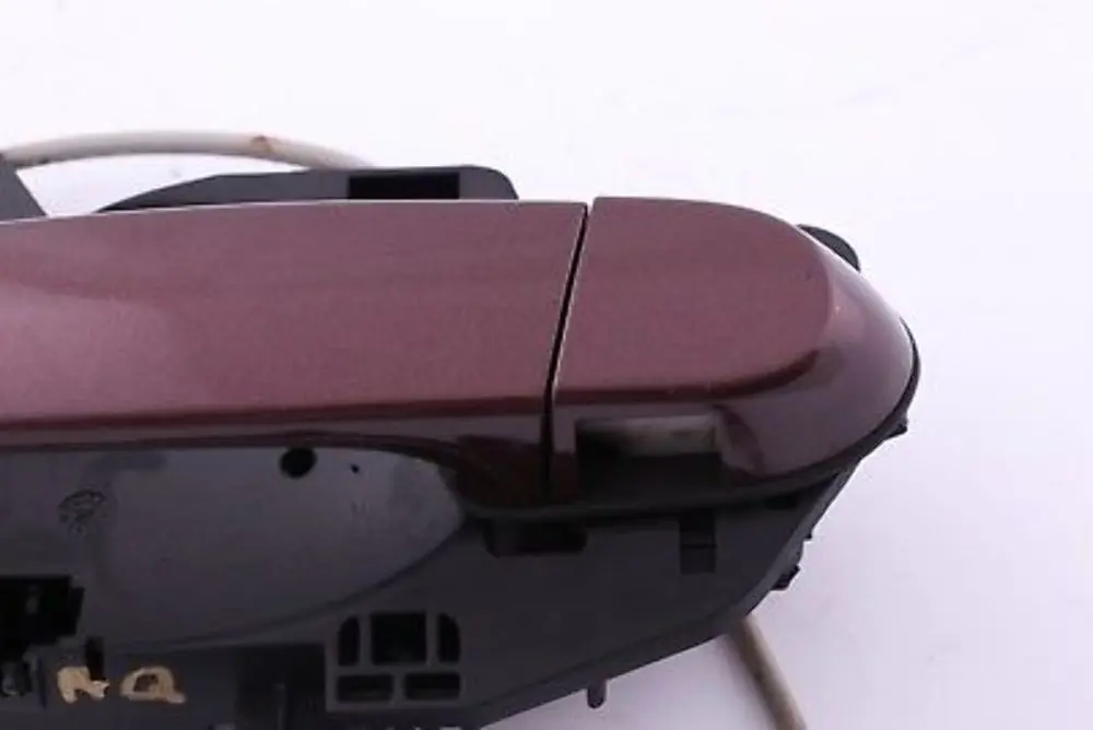 Complete Front Left Grab Handle N/S Barriquerot Red to BMW 3 Series E90 E91 with Part number 7059971 BMW 3 Series E90 E91 Complete Front Left Grab Handle N/S Barriquerot Red - SKU 7059971-BAQ - Part number 7059971