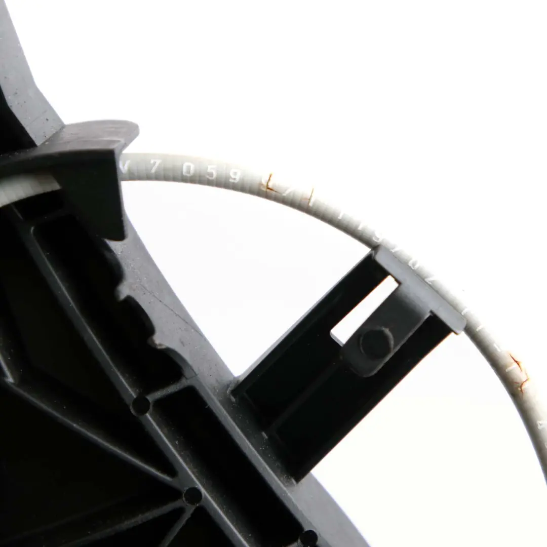 Complete Front Right Grab Handle O/S Spacegrau to BMW 3 Series E90 E91 LCI with Part number 7059971 BMW 3 Series E90 E91 LCI Complete Front Right Grab Handle O/S Spacegrau - SKU 7059971-SCG1 - Part number 7059971