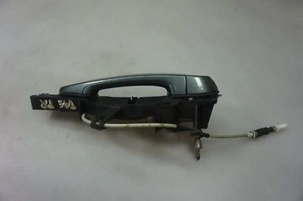 Complete Front Right Grab Handle O/S Tasman Green Metallic to BMW 3 Series E90 E91 with Part number 7059971 BMW 3 Series E90 E91 Complete Front Right Grab Handle O/S Tasman Green Metallic - SKU 7059971-TAS1 - Part number 7059971