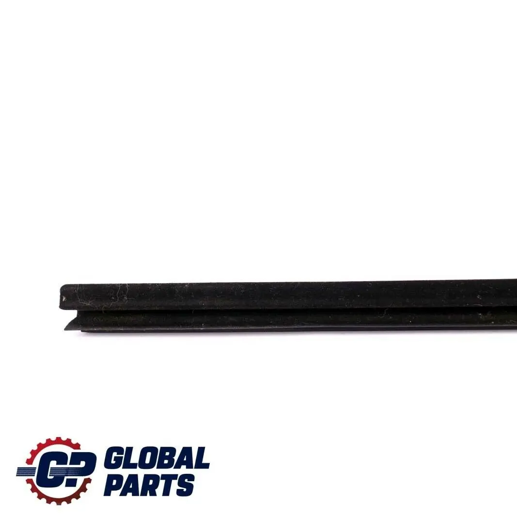 Schachtabdichtung Interieur Porte avant Droite pour BMW 3 E90 E91 LCI à propos du numéro de pièce 7060234 BMW 3 E90 E91 LCI Schachtabdichtung Interieur Porte avant Droite - SKU 7060234 - Numéro de pièce 7060234