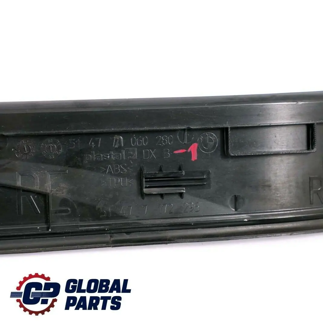 BMW 3 er E90 E91 LCI Blende Einstieg Vorn Rechts 5147 - SKU 7060280-1 - Teilenummer 7060280