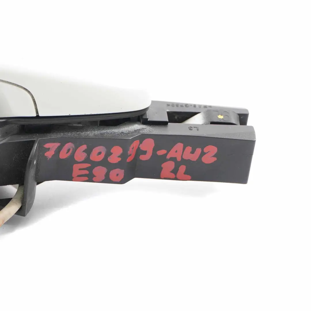 Complete Grab Handle Rear Left N/S Alpinweiss Alpine White - 300 to BMW E90 E91 with Part number 7060299 BMW E90 E91 Complete Grab Handle Rear Left N/S Alpinweiss Alpine White - 300 - SKU 7060299-AW2 - Part number 7060299