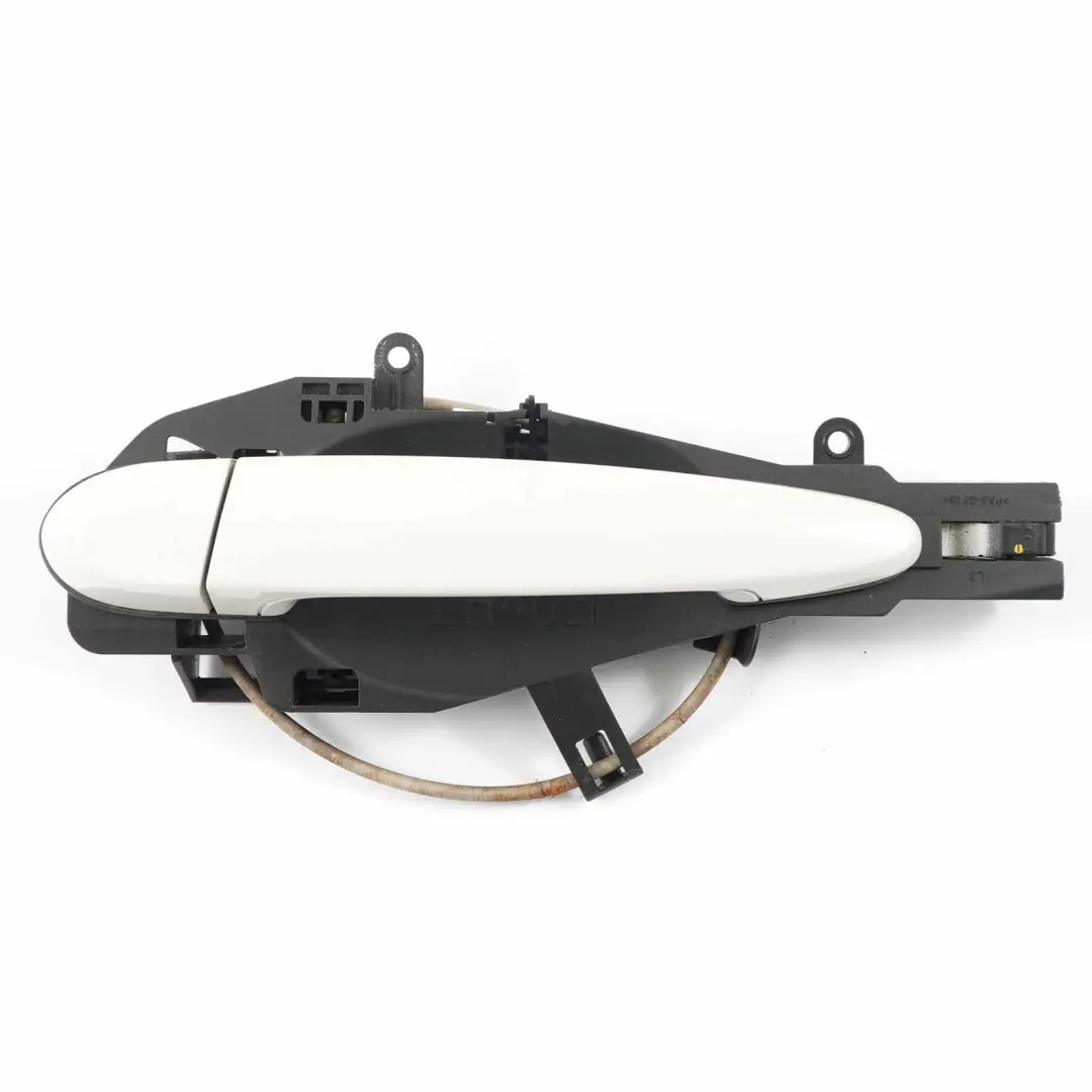 Maniglia Completa Posteriore Sinistra Alpinweiss Alpine White - 300 per BMW E90 E91 con numero di parte 7060299 BMW E90 E91 Maniglia Completa Posteriore Sinistra Alpinweiss Alpine White - 300 - SKU 7060299-AW3 - Numero di parte 7060299