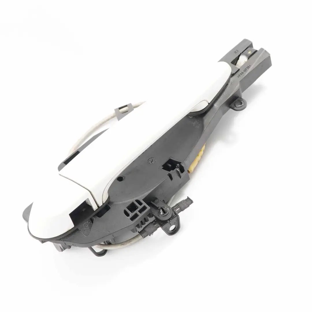 Asidero Completo Trasero Derecho Alpinweiss Alpin Blanco para BMW E90 E91 con número de pieza 7199835 BMW E90 E91 Asidero Completo Trasero Derecho Alpinweiss Alpin Blanco - SKU 7060299-AW - Número de pieza 7199835