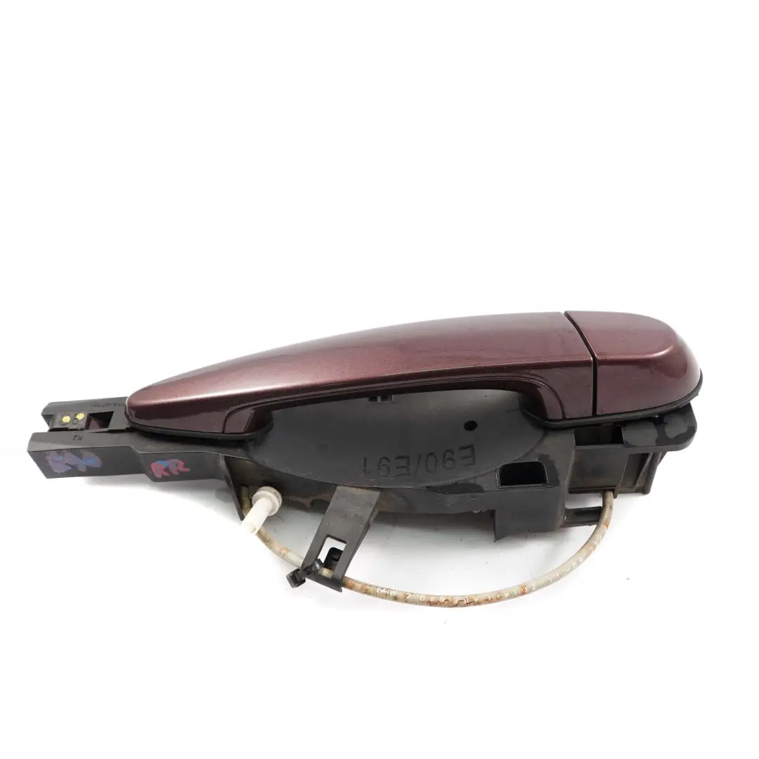 Poignee arriere droite Barriquerot Rouge Barrique A41 pour BMW E90 E91 à propos du numéro de pièce 7060299 BMW E90 E91 Poignee arriere droite Barriquerot Rouge Barrique A41 - SKU 7060299-BAQ1 - Numéro de pièce 7060299