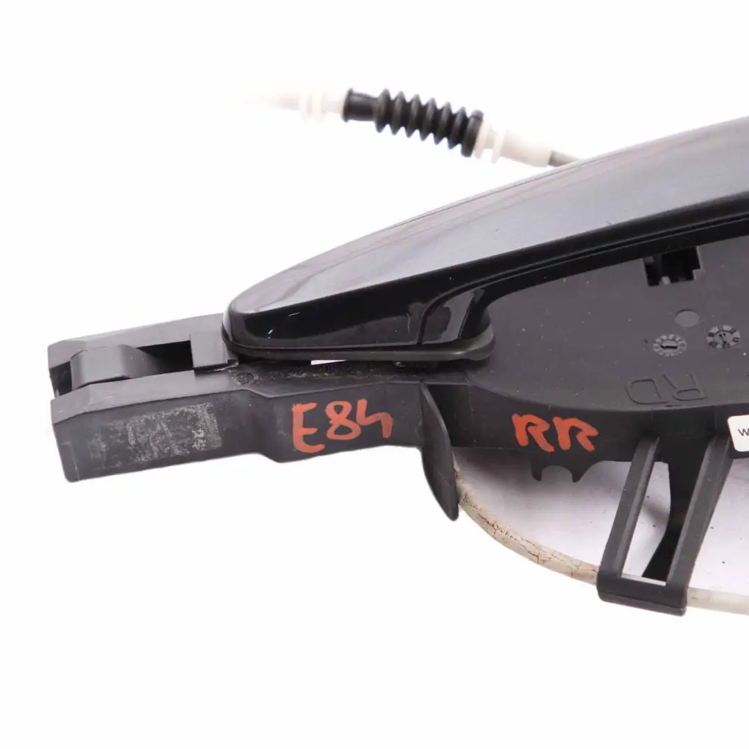 Asidero Completo Negro Zafiro Trasero Derecho para BMW E90 E91 con número de pieza 7199835 BMW E90 E91 Asidero Completo Negro Zafiro Trasero Derecho - SKU 7060299-BS2 - Número de pieza 7199835