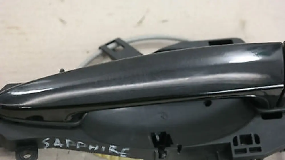 Complete rear left grab handle N/S Black Sapphire to BMW 3 Series 3 E90 E91 LCI with Part number 51227060299 51210445183 BMW 3 Series 3 E90 E91 LCI Complete rear left grab handle N/S Black Sapphire - SKU 7060299-BS3 - Part number 51227060299 51210445183