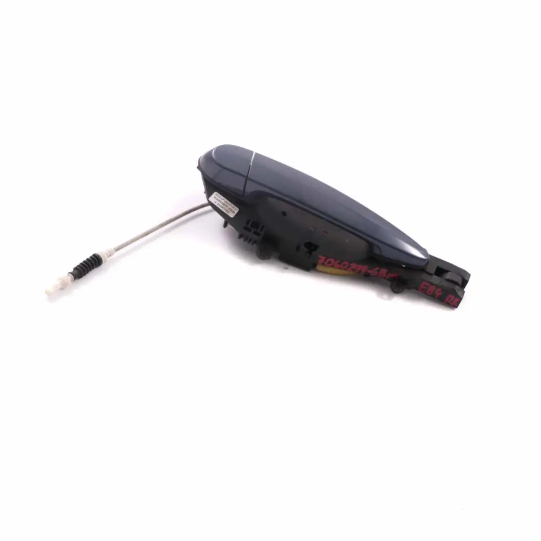 Poignée porte complète arrière droite Bleu graphite métallisé B07 pour BMW X1 E84 à propos du numéro de pièce 7060299 BMW X1 E84 Poignée porte complète arrière droite Bleu graphite métallisé B07 - SKU 7060299-GBM - Numéro de pièce 7060299