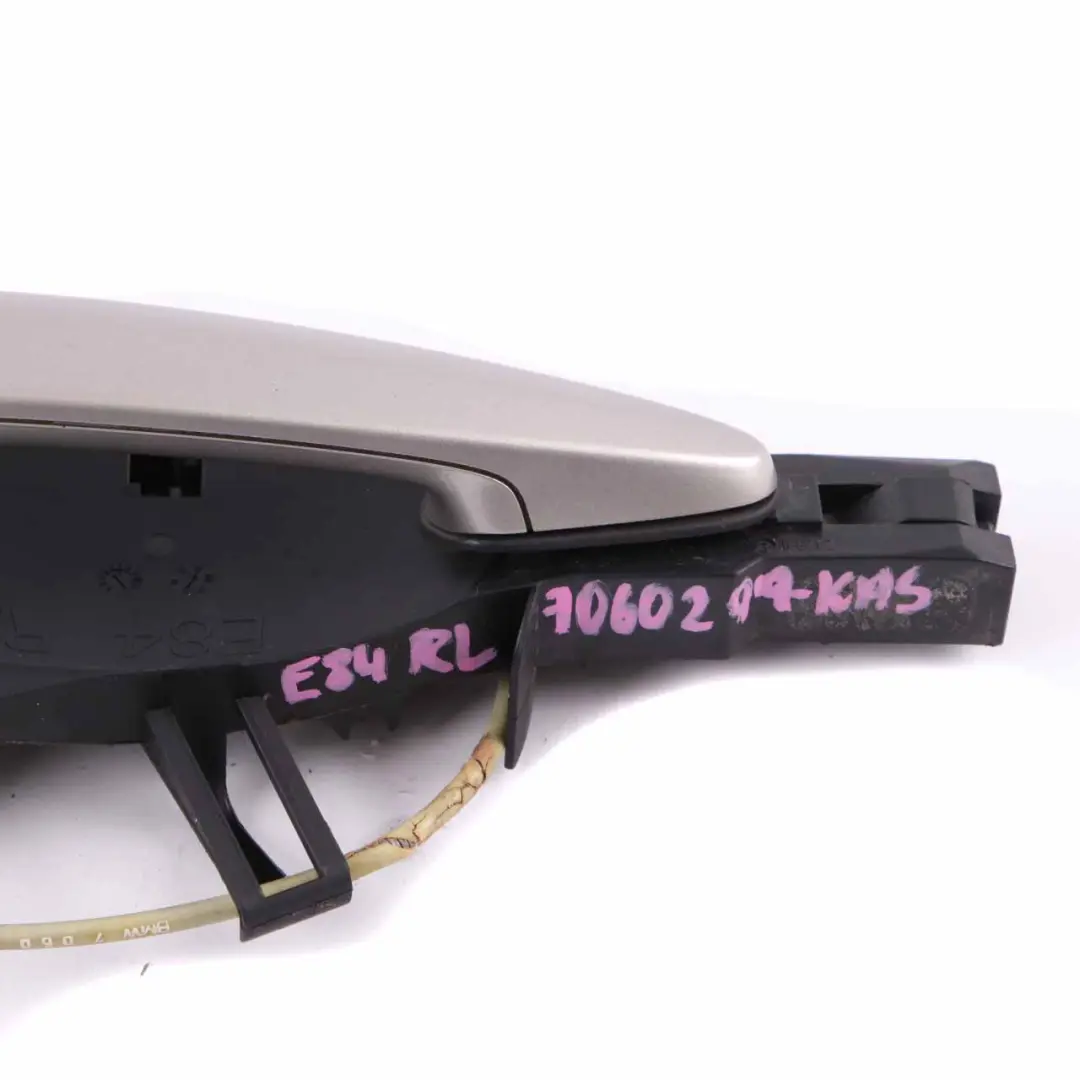 Grab Handle BMW E90 E84 X1 Door Rear Left N/S Kaschmirsilber Cashmere Silver A72 to with Part number 7060299 Grab Handle BMW E90 E84 X1 Door Rear Left N/S Kaschmirsilber Cashmere Silver A72 - SKU 7060299-KAS - Part number 7060299