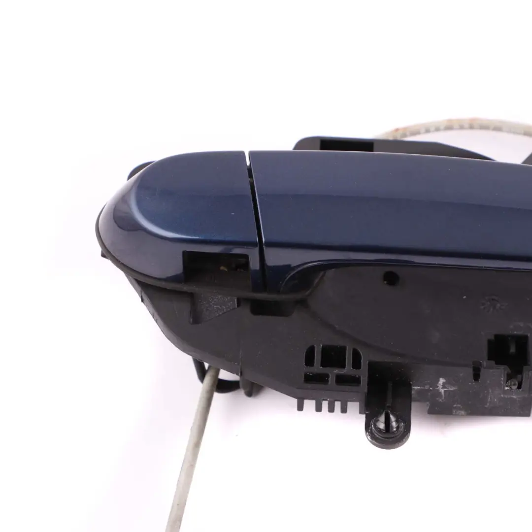 Kompletter Hinterer Haltegriff Rechts Le Mans Blau Metallic 381 für BMW 3 er 2 E90 mit Teilenummer 7060299 BMW 3 er 2 E90 Kompletter Hinterer Haltegriff Rechts Le Mans Blau Metallic 381 - SKU 7060299-LMB2 - Teilenummer 7060299