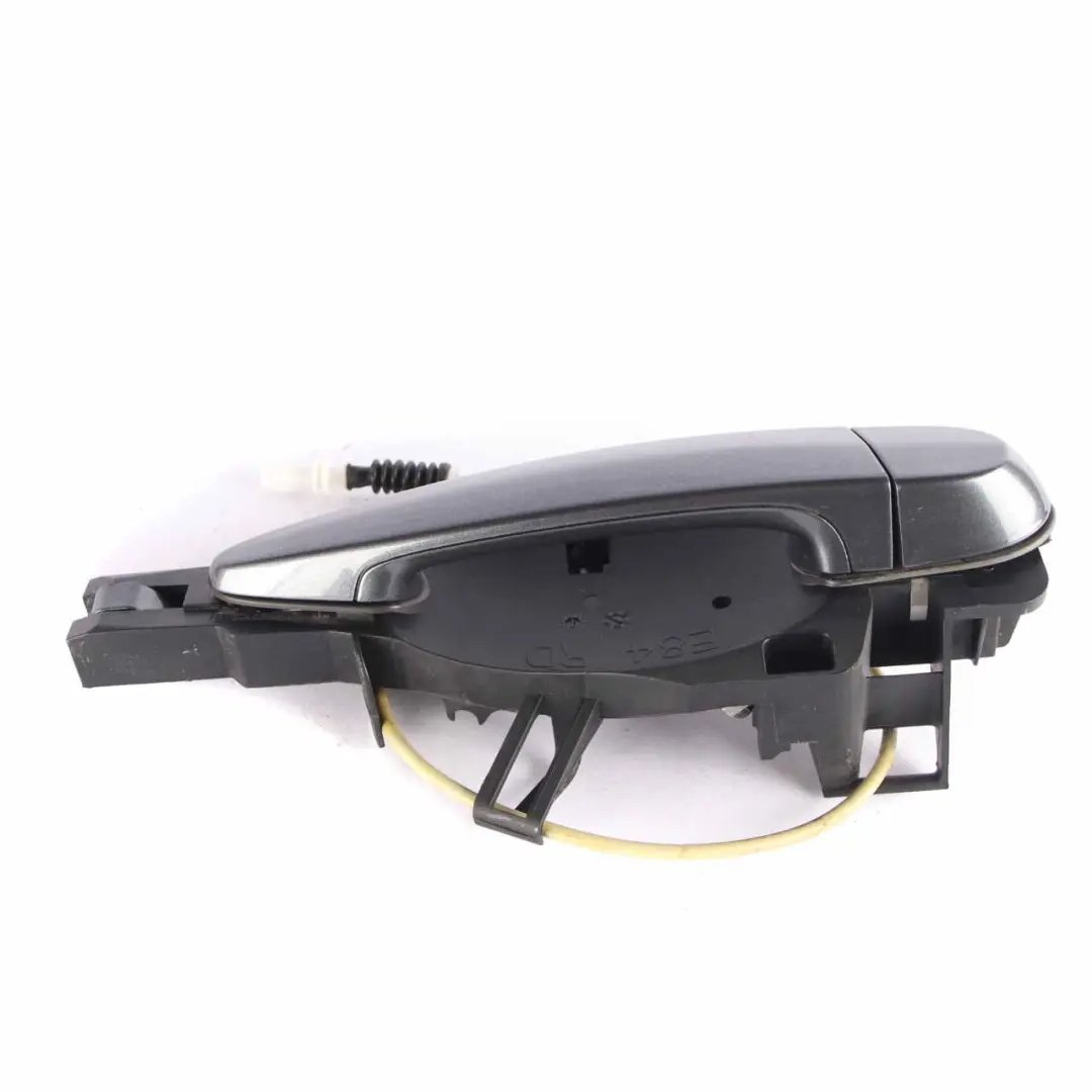 Asidero BMW E84 Completo Trasero Derecho Mineral Grau Metallic B39 para con número de pieza 7060299 Asidero BMW E84 Completo Trasero Derecho Mineral Grau Metallic B39 - SKU 7060299-MG - Número de pieza 7060299