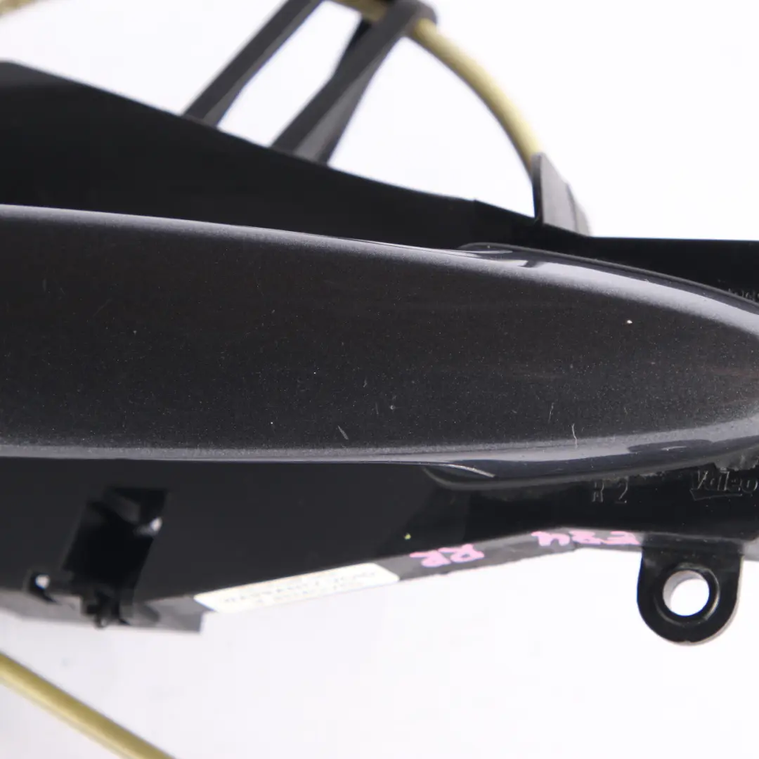 Poignée BMW E84 complète arrière droite Mineral Grau Metallic B39 pour à propos du numéro de pièce 7060299 Poignée BMW E84 complète arrière droite Mineral Grau Metallic B39 - SKU 7060299-MG - Numéro de pièce 7060299