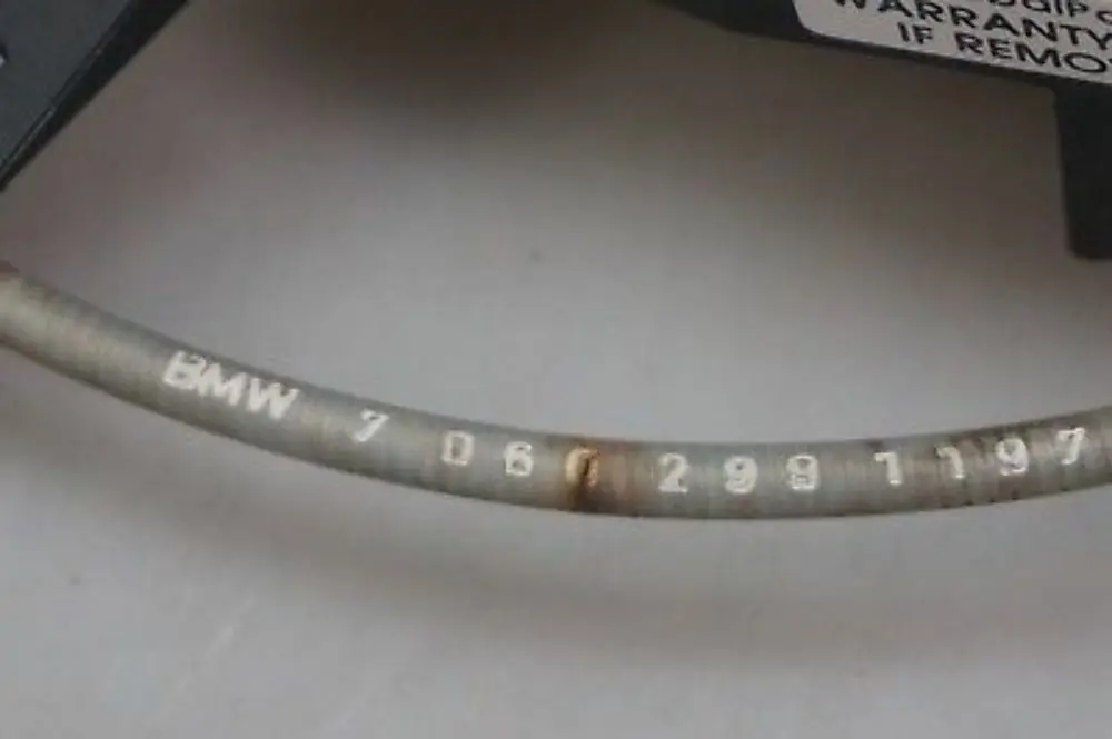 Complete Grab Handle Right Door Rear O/S Mysticblau Blue to BMW 3 Series E90 E91 with Part number 7060299 BMW 3 Series E90 E91 Complete Grab Handle Right Door Rear O/S Mysticblau Blue - SKU 7060299-MYS - Part number 7060299