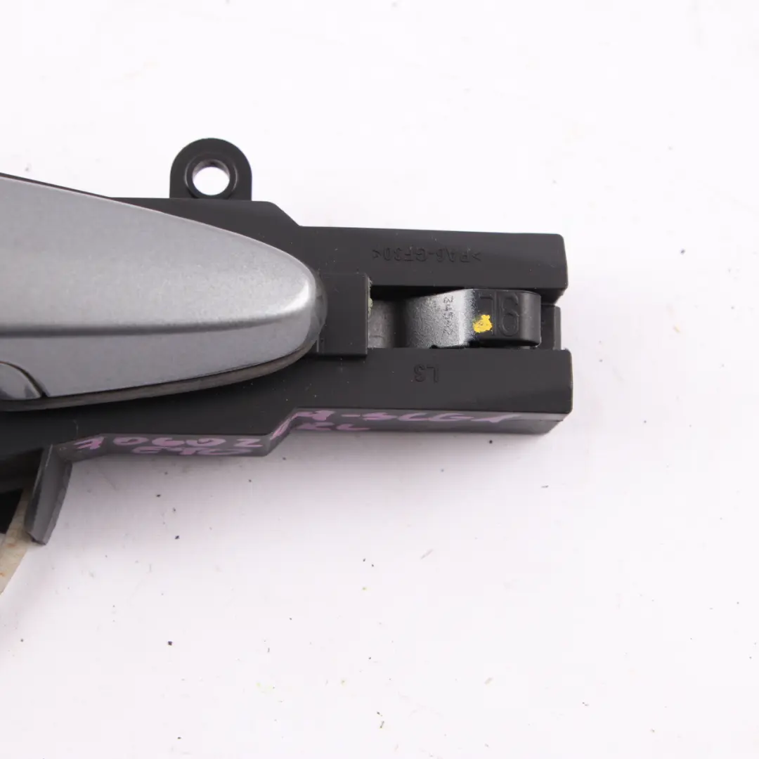 Complete Rear Handle Grab Left N/S Spacegrau Metallic Grey A52 to BMW E90 E91 with Part number 7060299 BMW E90 E91 Complete Rear Handle Grab Left N/S Spacegrau Metallic Grey A52 - SKU 7060299-SCG1 - Part number 7060299