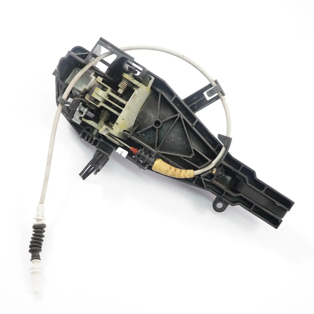 Poignee de porte arriere gauche Schwarz 2 Black 668 pour BMW E90 E91 à propos du numéro de pièce 7060299 BMW E90 E91 Poignee de porte arriere gauche Schwarz 2 Black 668 - SKU 7060299-SCH4 - Numéro de pièce 7060299