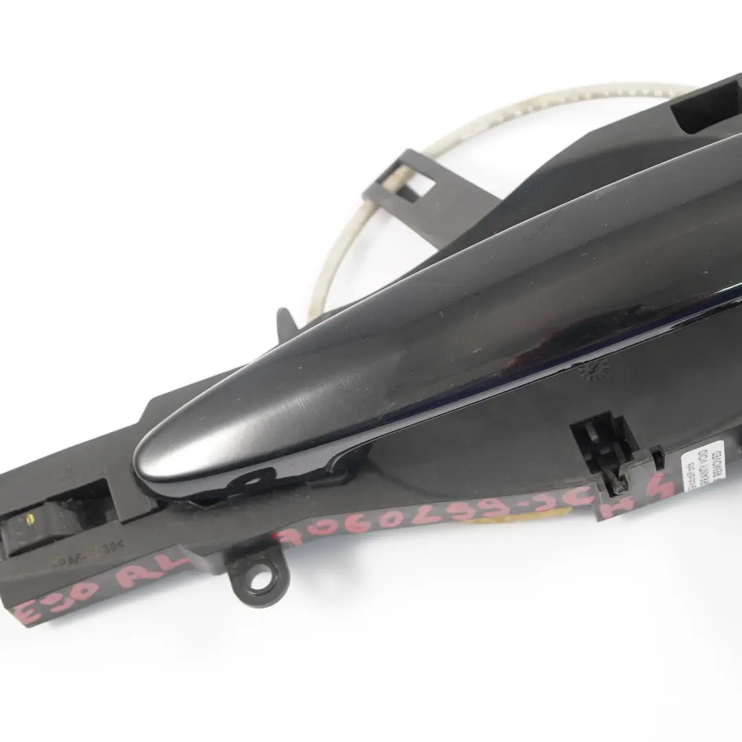 BMW E90 E91 Poignee de porte arriere gauche Schwarz 2 Black 668 - SKU 7060299-SCH4 - Numéro de pièce 7060299