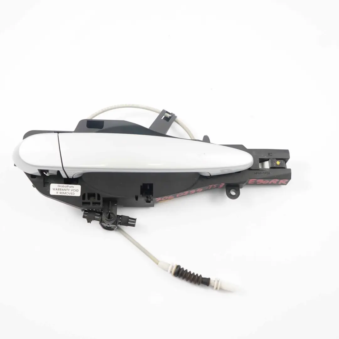 Tirador PuertaBMW E90 E91 Agarre Trasero Derecho Titansilber Titanium Silver 354 para con número de pieza 7060299 Tirador PuertaBMW E90 E91 Agarre Trasero Derecho Titansilber Titanium Silver 354 - SKU 7060299-TS3 - Número de pieza 7060299