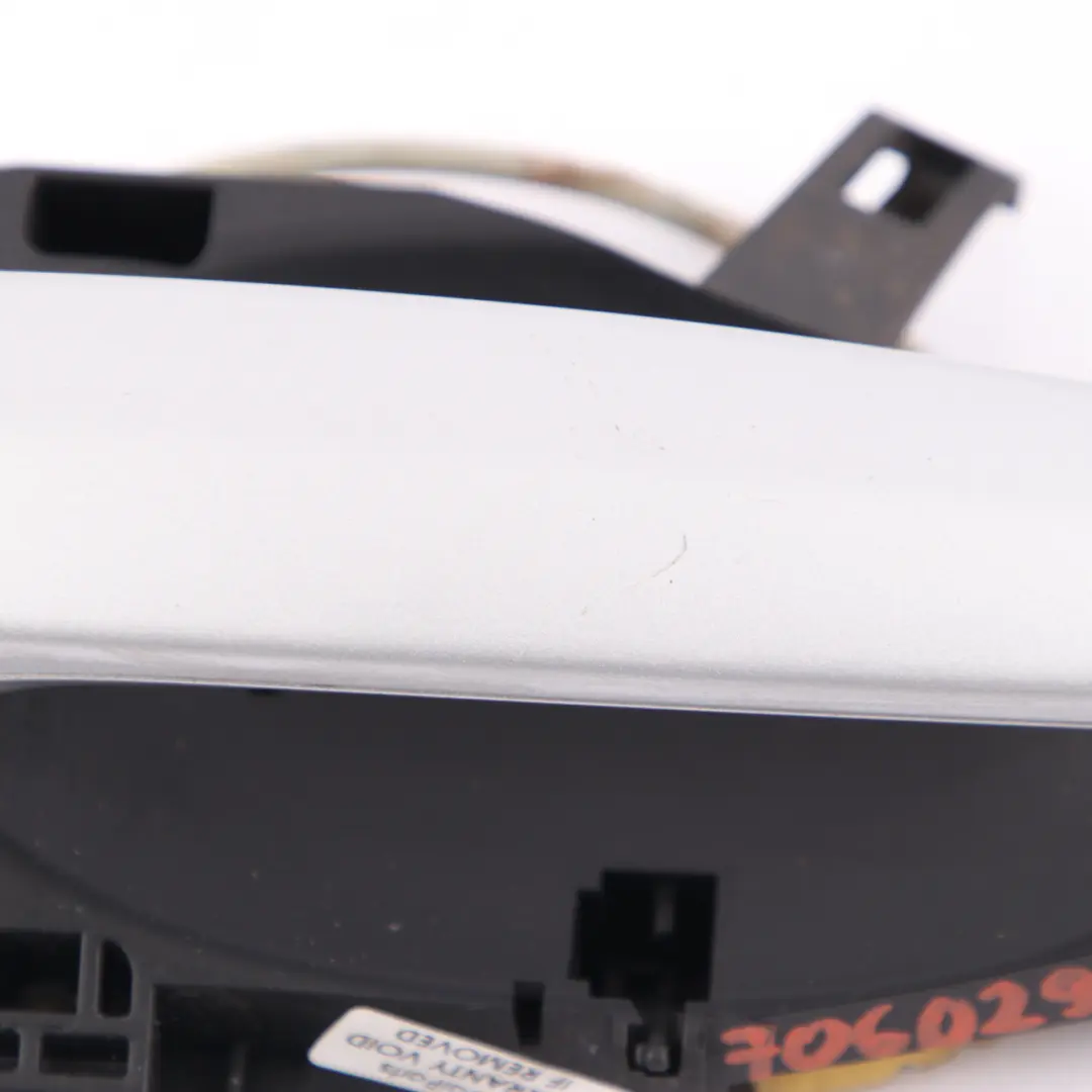 Door Handle BMW E90 E91 4 Grab Rear Right O/S Titansilber Titanium Silver 354 to with Part number 7060299 Door Handle BMW E90 E91 4 Grab Rear Right O/S Titansilber Titanium Silver 354 - SKU 7060299-TS4 - Part number 7060299