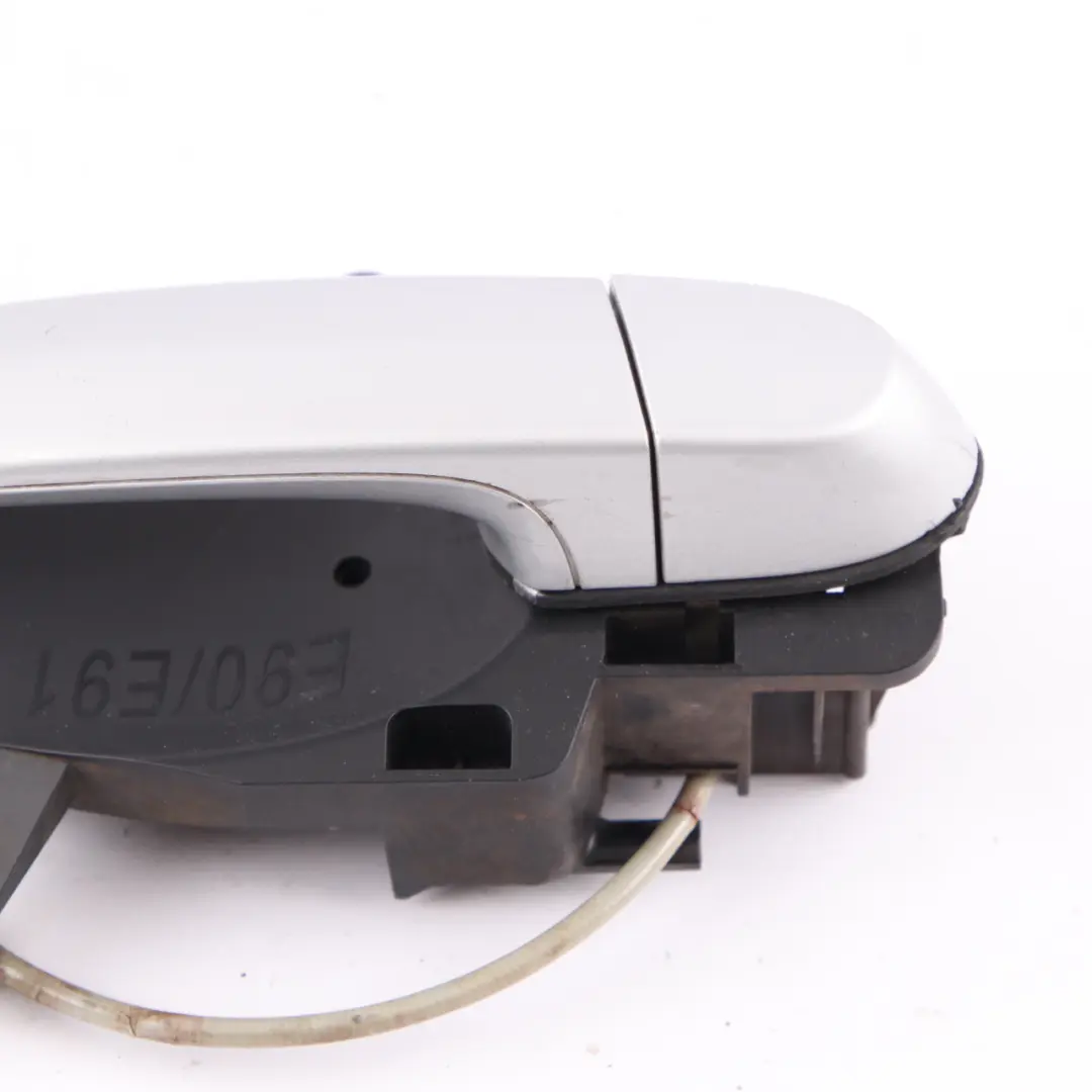 Door Handle BMW E90 E91 4 Grab Rear Right O/S Titansilber Titanium Silver 354 to with Part number 7060299 Door Handle BMW E90 E91 4 Grab Rear Right O/S Titansilber Titanium Silver 354 - SKU 7060299-TS4 - Part number 7060299