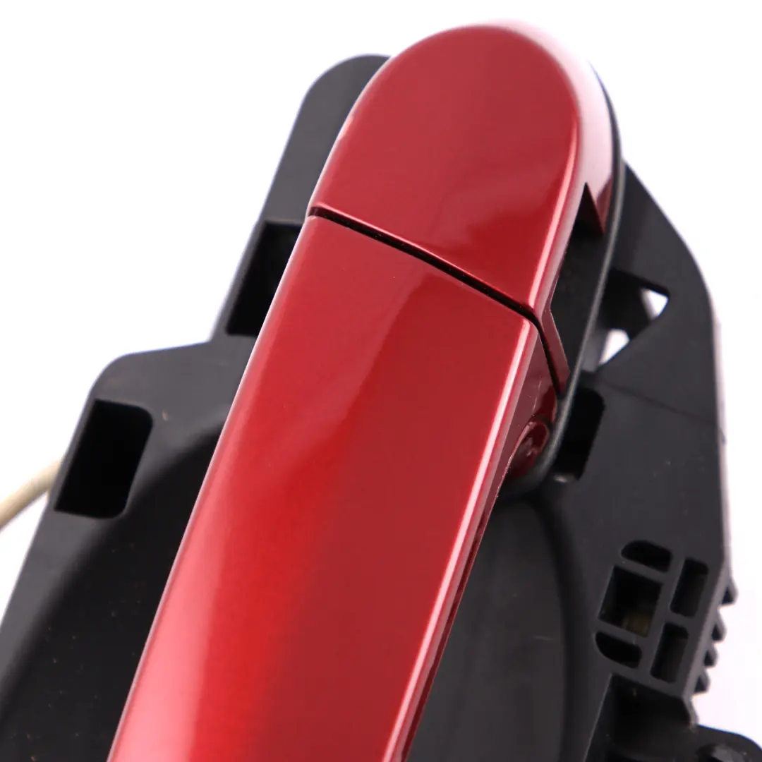 Complete Rear Left Grab Handle N/S Vermillion Red Metallic A82 to BMW 3 E90 E91 with Part number 7060299 BMW 3 E90 E91 Complete Rear Left Grab Handle N/S Vermillion Red Metallic A82 - SKU 7060299-VER1 - Part number 7060299