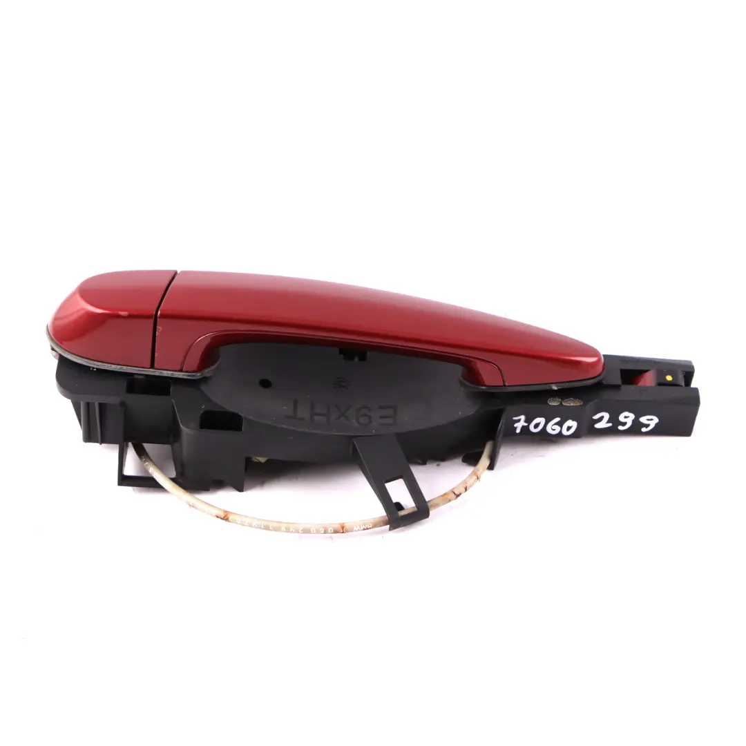 Complete Rear Left Grab Handle N/S Vermillion Red Metallic A82 to BMW 3 E90 E91 with Part number 7060299 BMW 3 E90 E91 Complete Rear Left Grab Handle N/S Vermillion Red Metallic A82 - SKU 7060299-VER1 - Part number 7060299