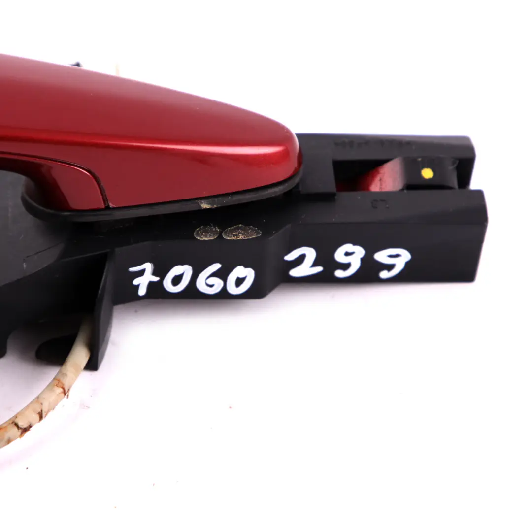 Complete Rear Left Grab Handle N/S Vermillion Red Metallic A82 to BMW 3 E90 E91 with Part number 7060299 BMW 3 E90 E91 Complete Rear Left Grab Handle N/S Vermillion Red Metallic A82 - SKU 7060299-VER1 - Part number 7060299