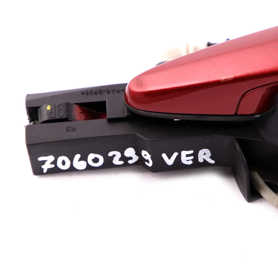Complete Rear Right Grab Handle O/S Vermillion Red Metallic A82 to BMW 3 E90 E91 with Part number 7060299 BMW 3 E90 E91 Complete Rear Right Grab Handle O/S Vermillion Red Metallic A82 - SKU 7060299-VER - Part number 7060299