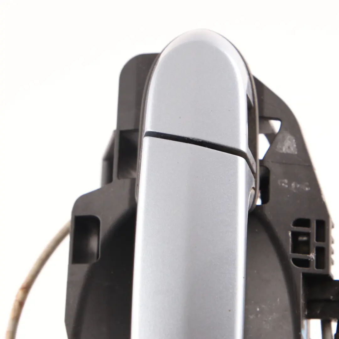 Manija De Puerta Completa Trasera Izquierda Bluewater 896 para BMW E90 E91 con número de pieza 7060299 BMW E90 E91 Manija De Puerta Completa Trasera Izquierda Bluewater 896 - SKU 7060299-WB1 - Número de pieza 7060299