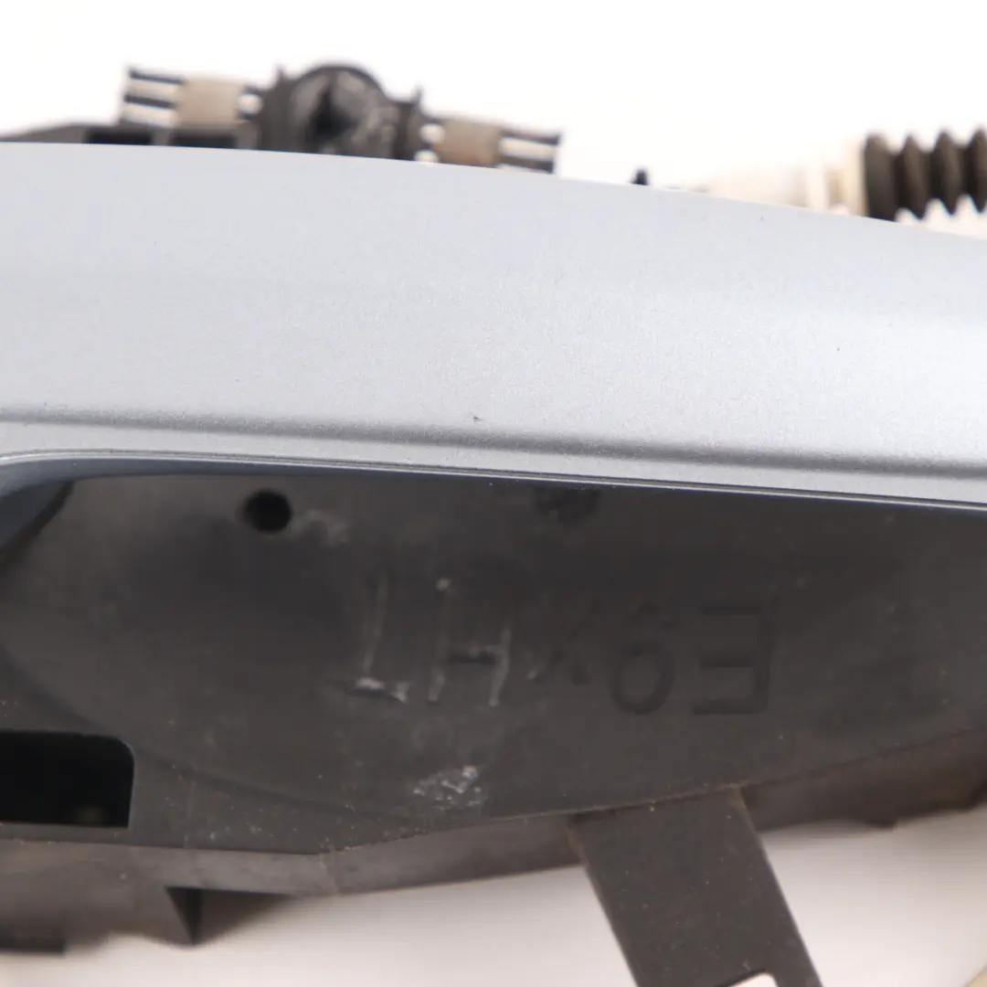 Manija De Puerta Completa Trasera Izquierda Bluewater 896 para BMW E90 E91 con número de pieza 7060299 BMW E90 E91 Manija De Puerta Completa Trasera Izquierda Bluewater 896 - SKU 7060299-WB1 - Número de pieza 7060299