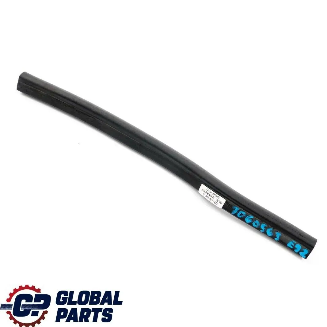 Uszczelka Maski Silnika Przód do BMW E92 E93 o numerze 7060563 BMW E92 E93 Uszczelka Maski Silnika Przód - SKU 7060563 - Numer Części 7060563