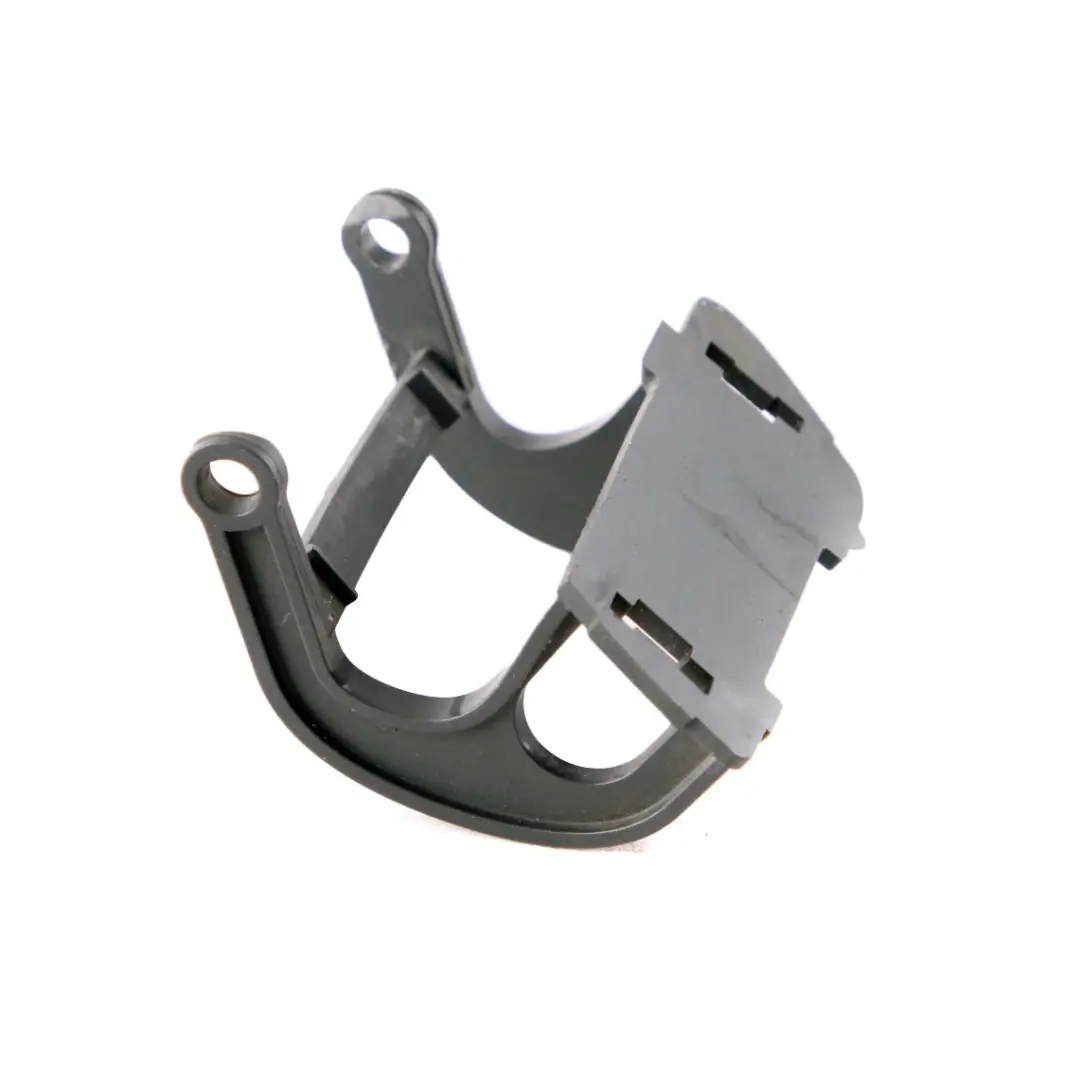 BMW E60 E61 LCI Palanca Boquilla Parachoques Delantero Soporte Izquierdo - SKU 7060585 - Número de pieza 7300385