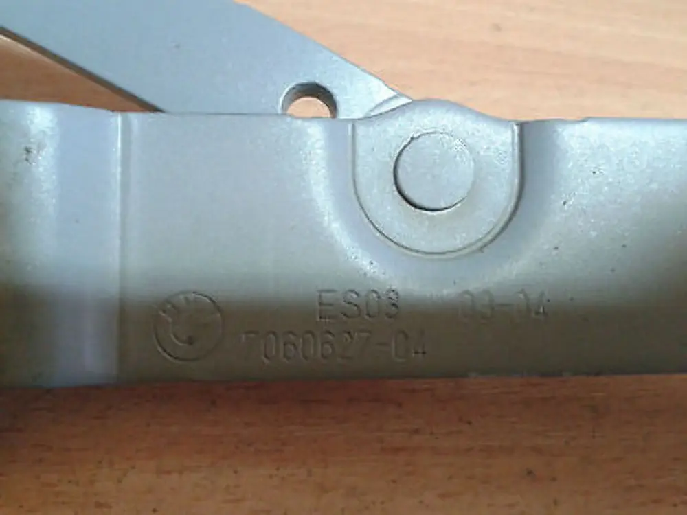 *BMW 3 er E90 E90N E92 E92N M3 Scharnier Heckklappe links 41627210675 7210675 für mit Teilenummer 41627210675 7060627 *BMW 3 er E90 E90N E92 E92N M3 Scharnier Heckklappe links 41627210675 7210675 - SKU 7060627-1 - Teilenummer 41627210675 7060627